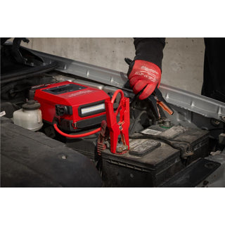 Milwaukee Tool 2000 Peak Amp M18 HOTSHOT Jump Starter