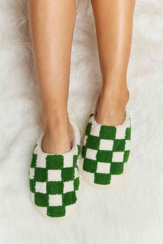 Melody Checkered Print Plush Slide Slippers